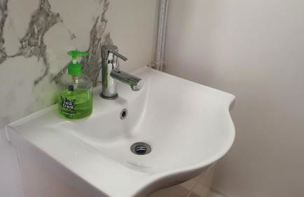 Harbour House - Entire Detached 4-BDR, Ensuite & Bath, Fast Speed Wi-Fi, Smart TV, Self Catering - Serving Contractors, Tourists, Santa Pod & Silverstone! - Foto 11