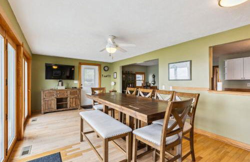 Sunset Haven - Lakeside Retreat in GOTL - Foto 30