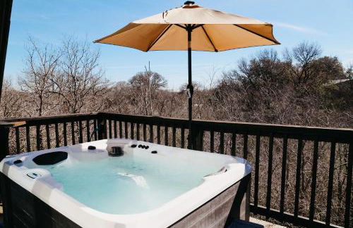 Dean's Den: Private Deck w/ Jacuzzi and a View - Foto 36