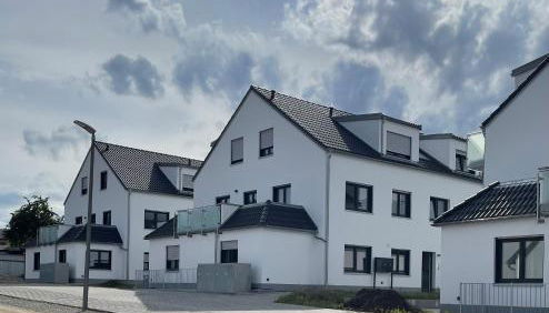 Hochwertige Stilvolle 2 Zimmer Erdgeschoss Wohnung mit großer Terasse und Garten - Foto 3