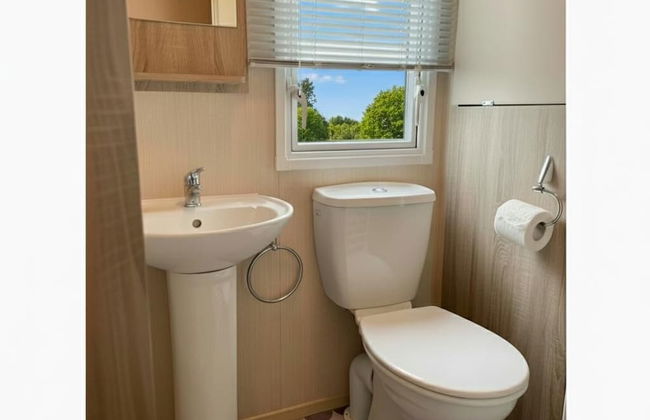 Comfortable 3-bed Caravan - Combe Haven - Foto 10