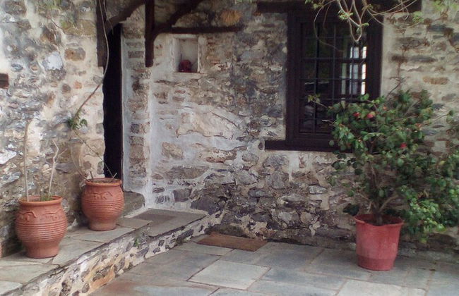 Traditional Guest Home Dimou - Photo 11