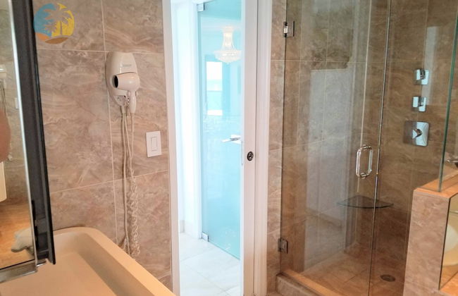 Alexander 1402 2 Bedroom Apts by RedAwning - Foto 15