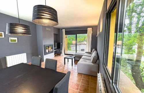 Caserna 13 - Moderna Casa de Pueblo en Maçanet - Foto 3