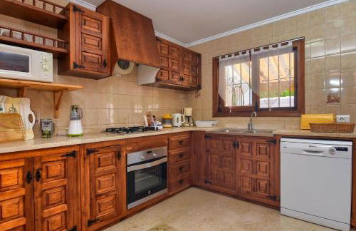 Villa Margarita - A Tranquil Oasis with Large Private Pool - Foto 8