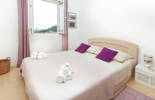 Two Bedroom Apartment with Sea View & Balcony - Foto 17