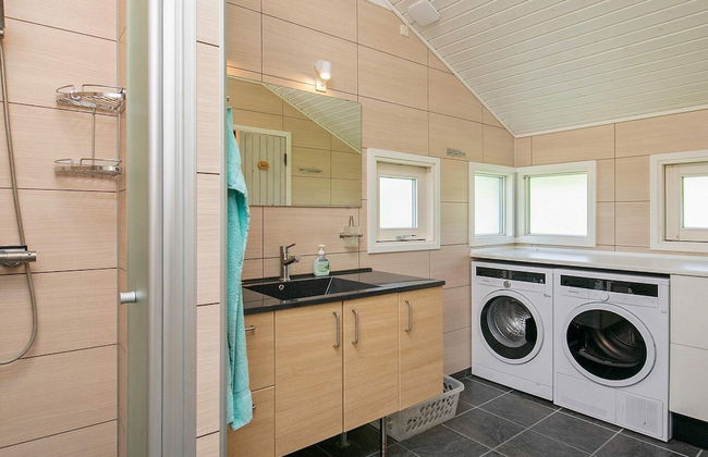 8 Person Holiday Home in Martofte - Foto 10