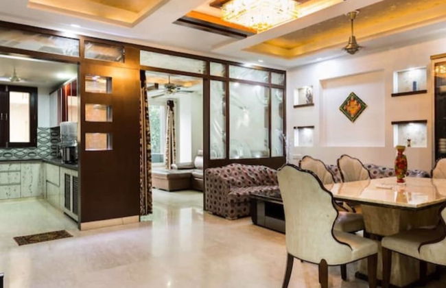 The Penthouse Delhi - Foto 1