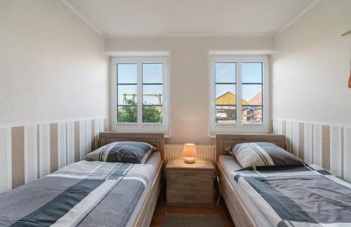 Klaus Jensen , Unter den Linden - Foto 68