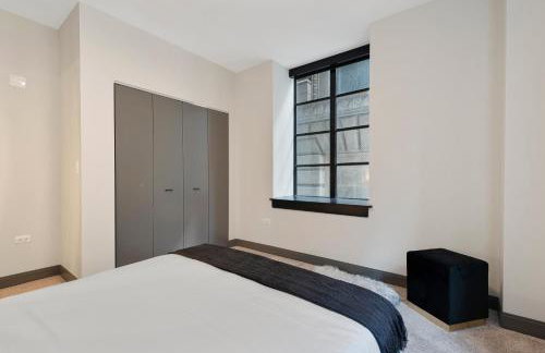 Experience Downtown Chicago at Millennium - Luxury Apartments in The Loop - Photo 76