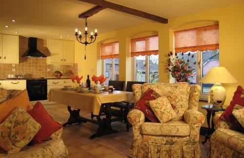 Colston Hall Cottages - Photo 96