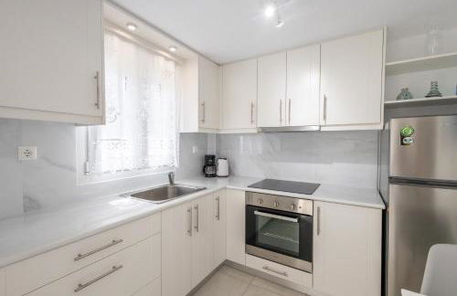 Lydia's West Apartment - Photo 36