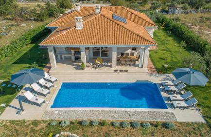 Marija Sibenik - Foto 1