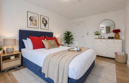 2-Bedroom Modern apt with Gym, roof terrace, Free Parking and 3 min walk to train st - Foto 9