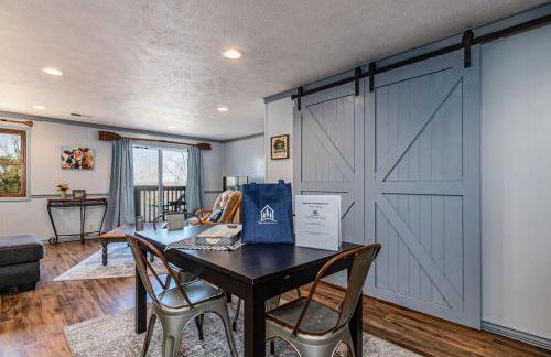 Lake Front King Suite: Full Kitchen-Lakefront Deck- Shared Hot Tub - Foto 23