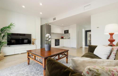 Cozy apartment, with mountain views and large private terrace, on the Golden Mile, Marbella - Foto 9