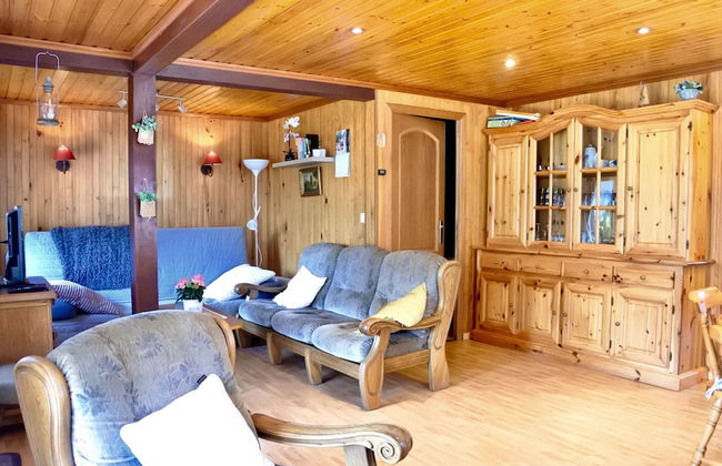 Charming Holiday Chalet Located in a Private Estate With Fenced Garden - Foto 4