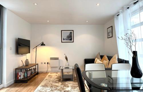 Central Brick Lane 2 Bedroom Flat - Private Patio - Foto 16