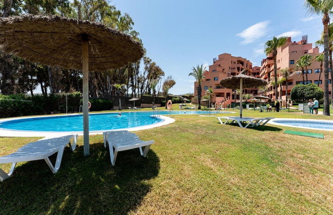 Beachfront Apartment -don Juan Manilva - Photo 15