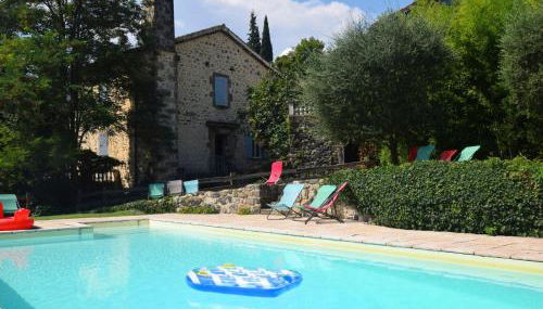 Holiday Home in Ardèche near Château Ventadour - Photo 2