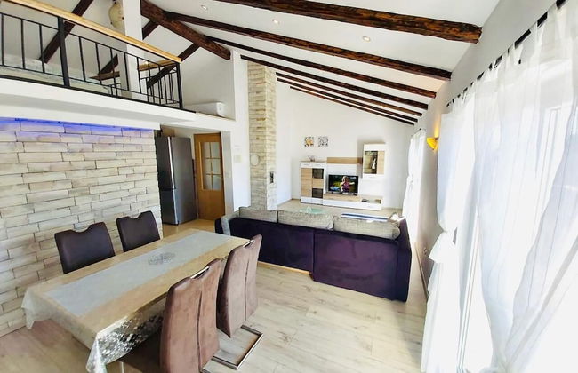 Modern Attic Apartment - Foto 16