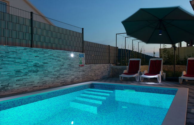 Elegant Oasis Vinisce Villa With Pool - Foto 19