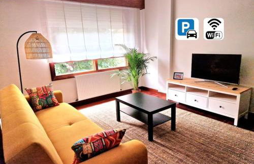 Nuevo, luminoso y céntrico. Parking gratis - Foto 1