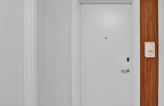 Stunning Beachfront Luxury- Your Perfect Getaway! - Photo 31