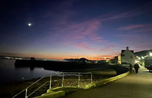 Cosy coastal hideaway with incredible sea views - Foto 27