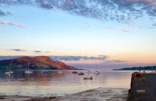 Spacious holiday home with stunning sea views - Photo 4