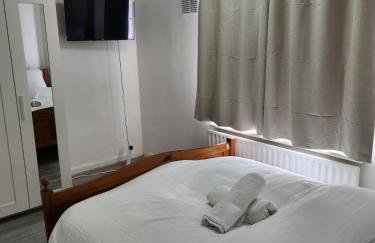 5 minutes from station and 1 minute to A13 - Foto 8