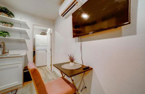 Nurse-Ready Rental 10 Mi to Dtwn Riverside! - Foto 11