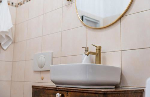 Ruhig - Privatparkplatz - barrierearm Quiet - private car park - low barrier - Photo 20