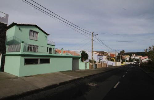 Nandes Place - Photo 3