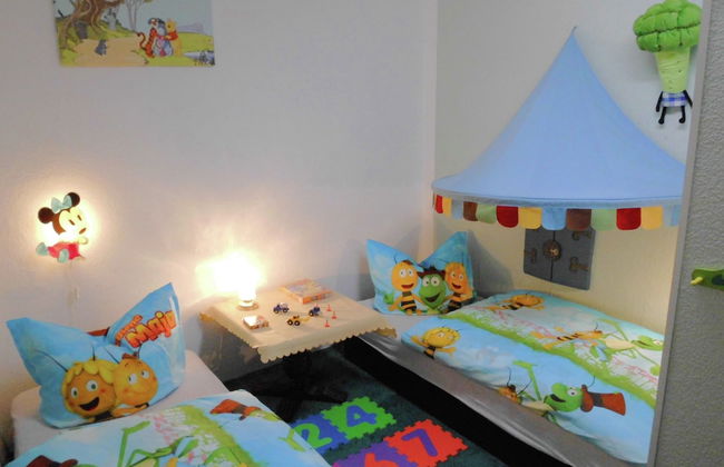 Spacious Holiday Home in Sommerfeld near Lake - Foto 4