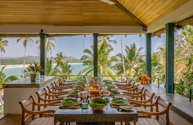 Spectacular Hilltop Beach Villa Located Next To A Surf Break - Photo 15