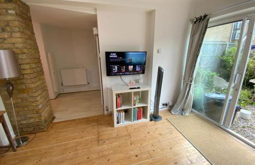 Right by Leigh Broadway Private Garden large ground fl apt - Foto 8