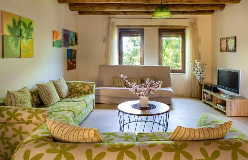 Villa Erontas -Private heated jacuzzi and mini pool - Foto 23