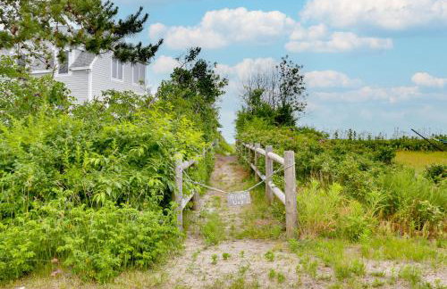 Kennebunkport Getaway with Grill Walk to Beach! - Foto 33