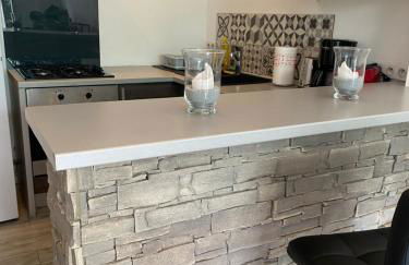 jolie appartement avec piscine - Foto 6