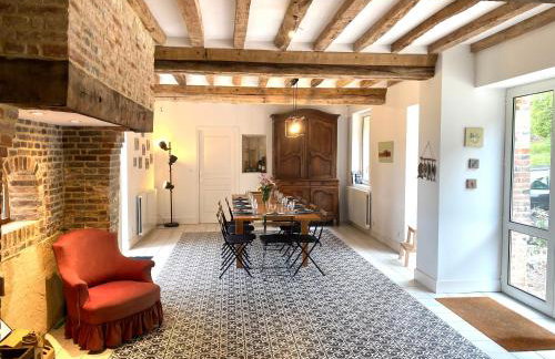 Le Pressoir du Château de Neuville - Piscine chauffée - Jeux - Forêt - Foto 13