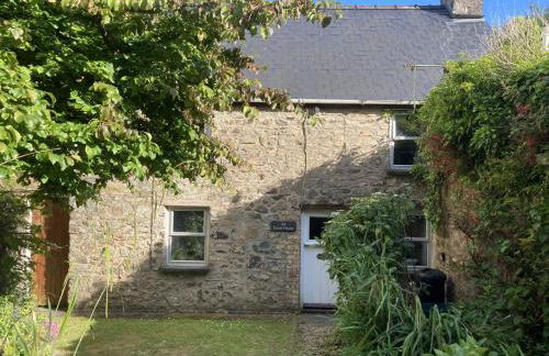 Court House - Photo 1