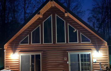 Luxury Cabin with Outdoor HotTub-NEW Construction - Foto 44