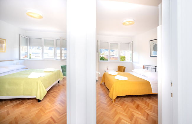 Billie Holiday apartment with balcony - Photo 10