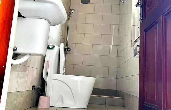 Inviting 1-bed Apartment in Kampala - Photo 9