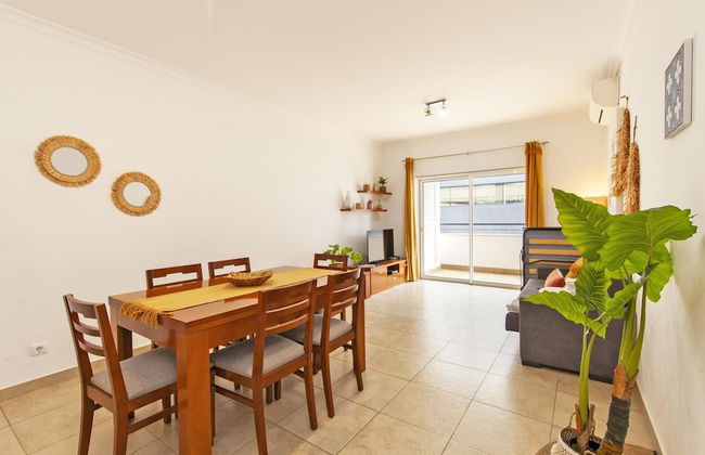 A04 - Large Modern 1 bed Apartment with pool by DreamAlgarve - Foto 1