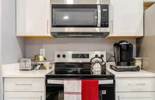 Spacious 2BR 2BA Steps from Hospitals and Uptown Charlotte Minimum Stay 15 Days or More - Foto 30