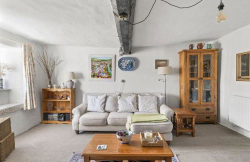 Thatched Cottage & Tranquil Gardens Gated Parking - Foto 6