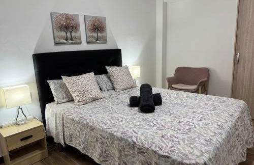 Entire apartment in the heart of downtown N&N - Photo 8