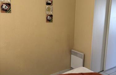 2 logements séparés 2 et 5 couchages au Rez-de-Chaussée à Chambretaud, 5 min Puy du Fou - Foto 51